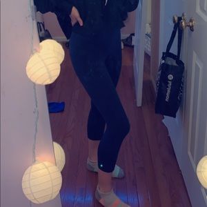 north face cropped leggings